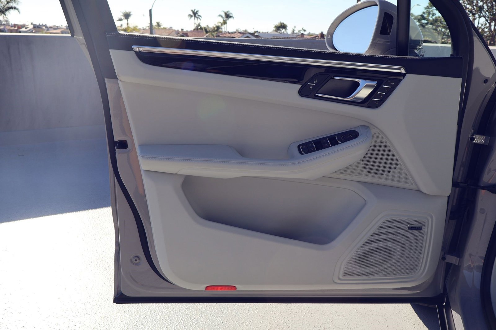 New 2026 Porsche Macan image 13