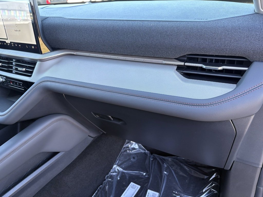 New 2026 Ford Explorer Active image 30