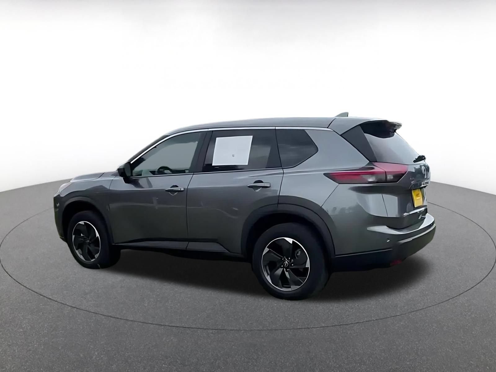 Used 2025 Nissan Rogue SV AWD/4WD image 10