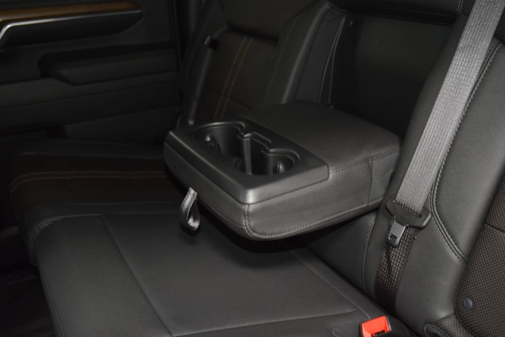Used 2024 Chevrolet Silverado 2500 High Country w/ Technology Package AWD/4WD image 52