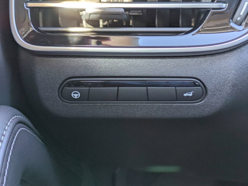 New 2026 INFINITI QX60 Luxe w/ Family Package AWD/4WD image 28