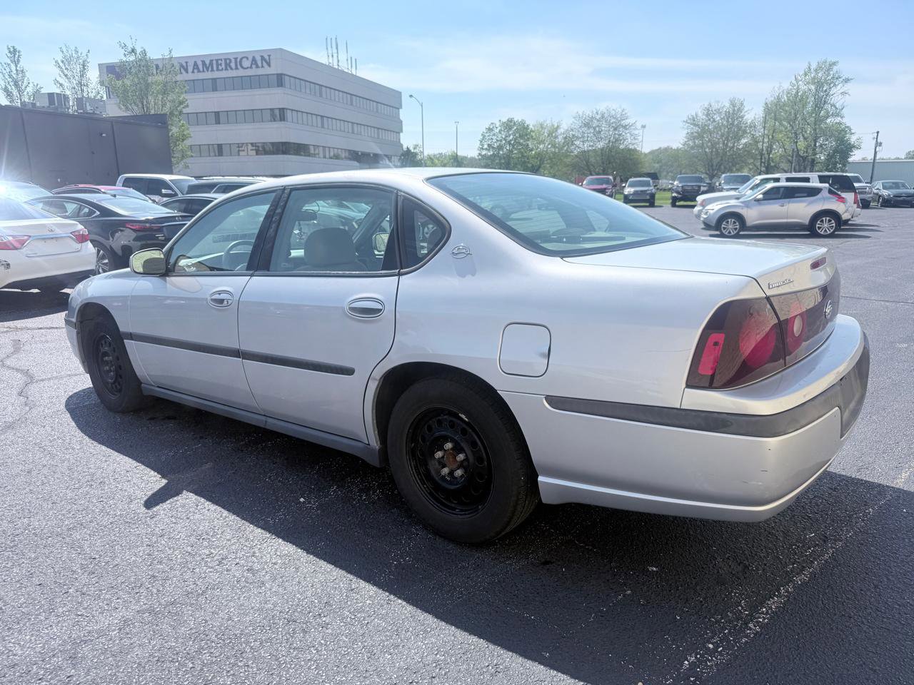 Used 2004 Chevrolet Impala w/ Preferred Equipment Group image 3