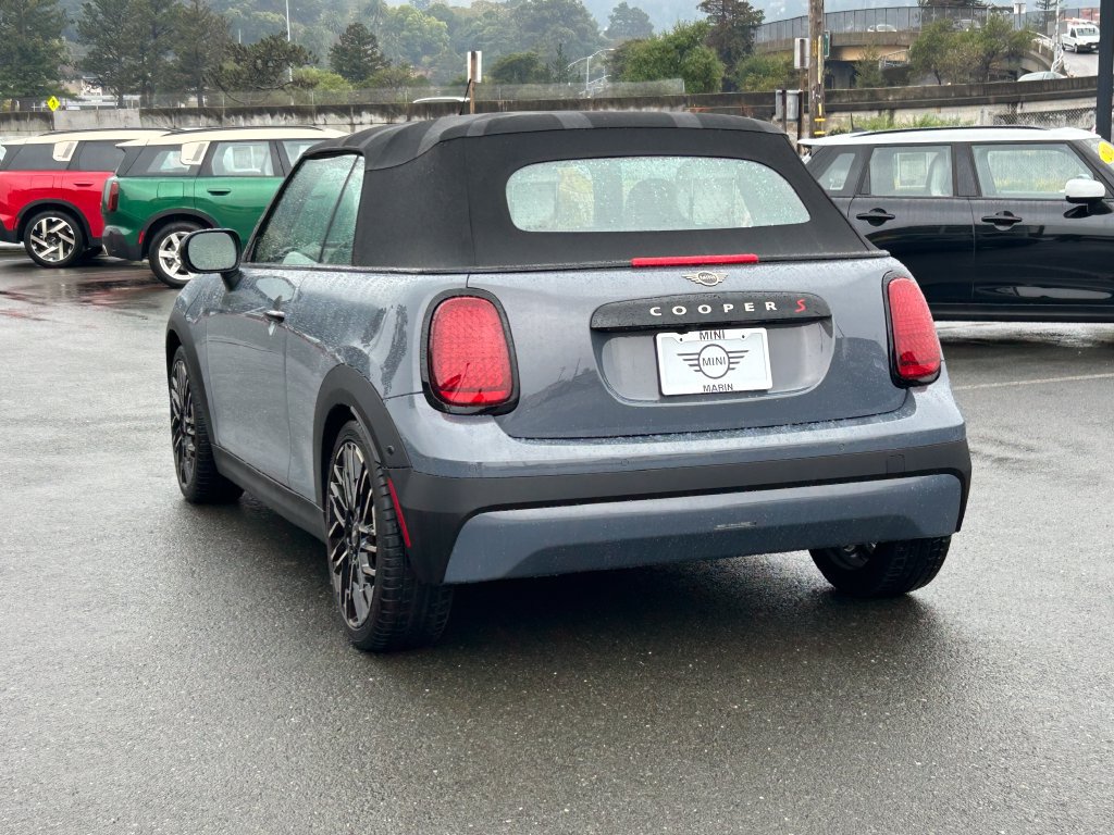 Used 2025 MINI Cooper S FWD image 3