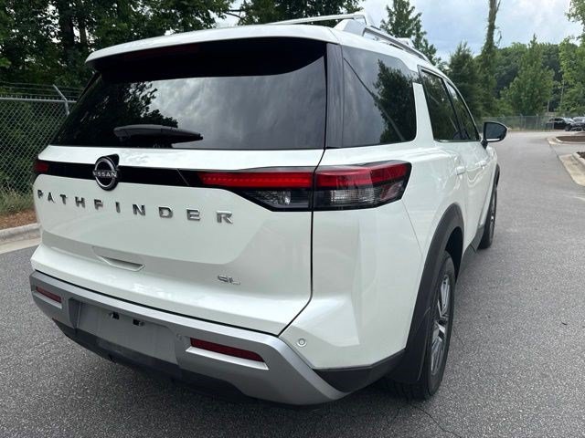 Used 2023 Nissan Pathfinder SL FWD image 5
