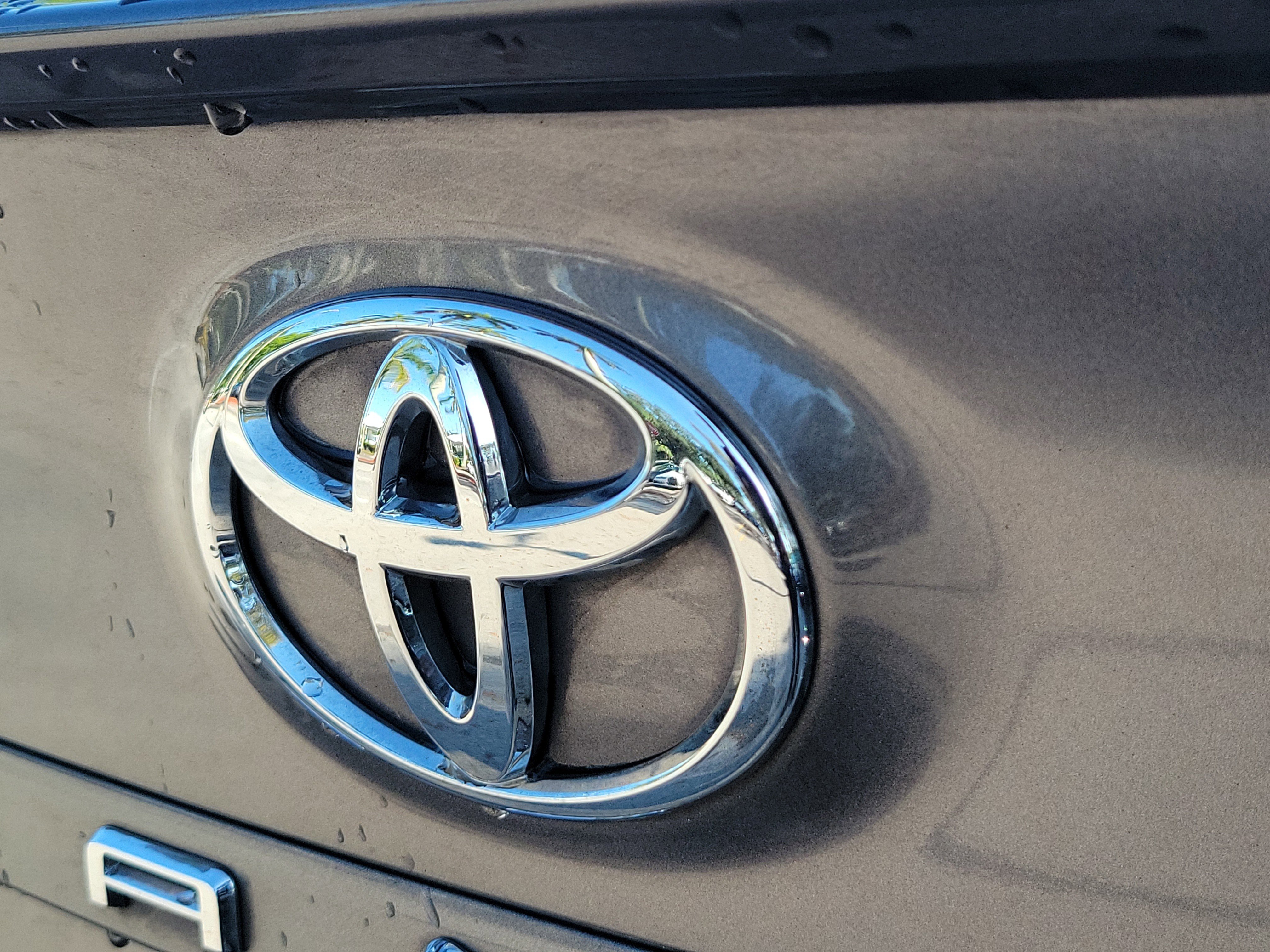 Used 2022 Toyota Camry XSE w/ Navigation Package FWD image 6