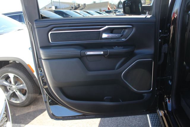 Used 2024 RAM 1500 Laramie image 24