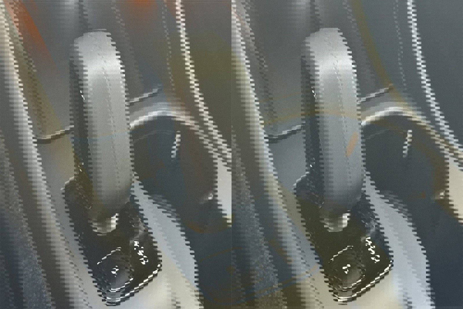 New 2025 Volvo XC40 B5 Core w/ Protection Package Premier image 21