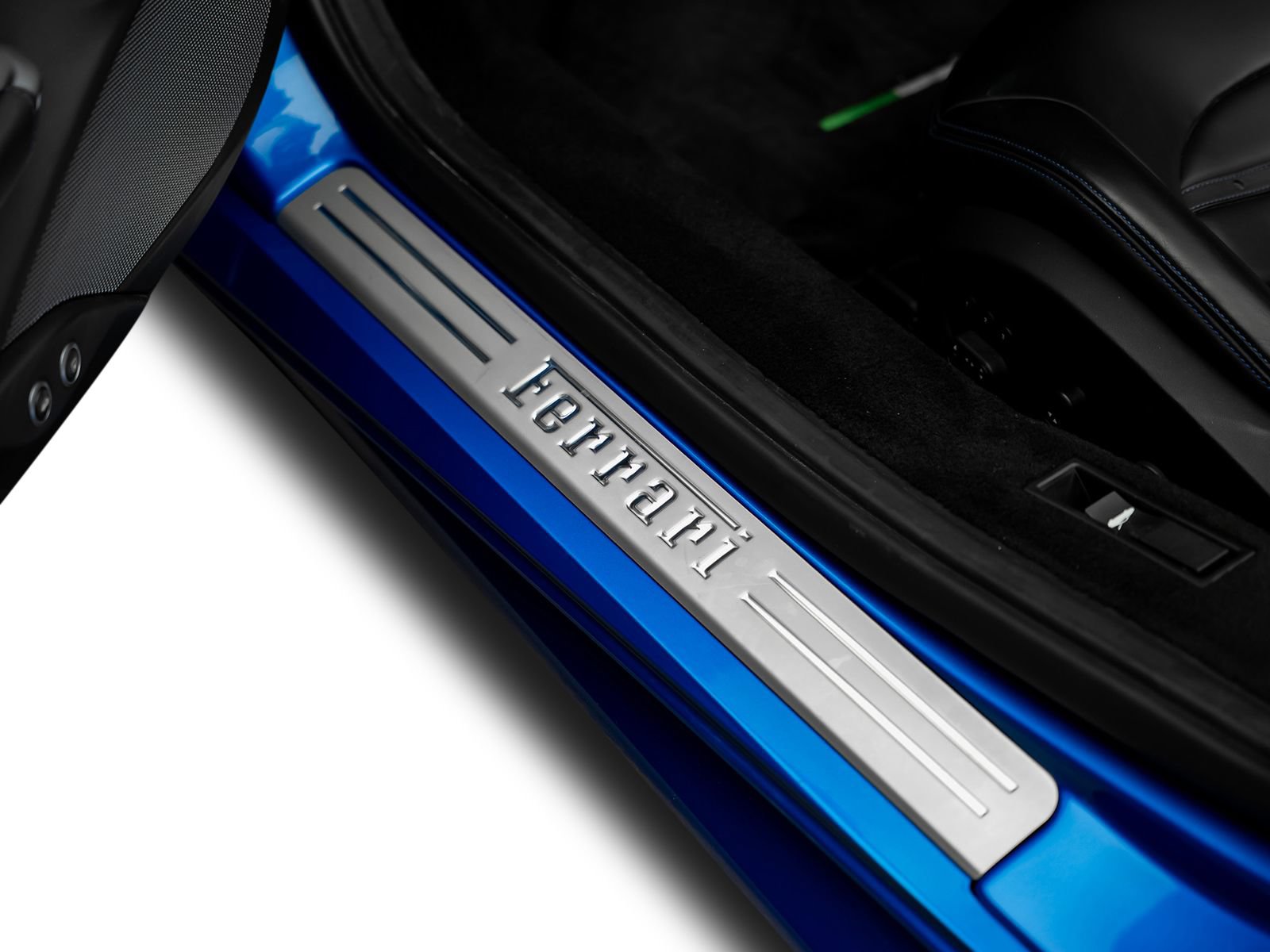 Used 2018 Ferrari 488 Spider RWD image 64