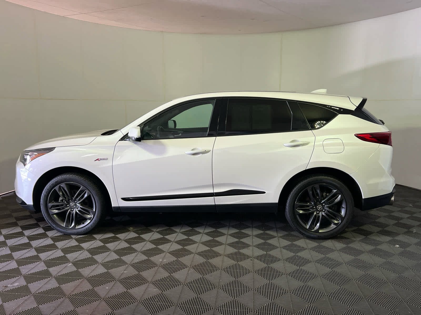 Certified 2024 Acura RDX A-Spec image 4