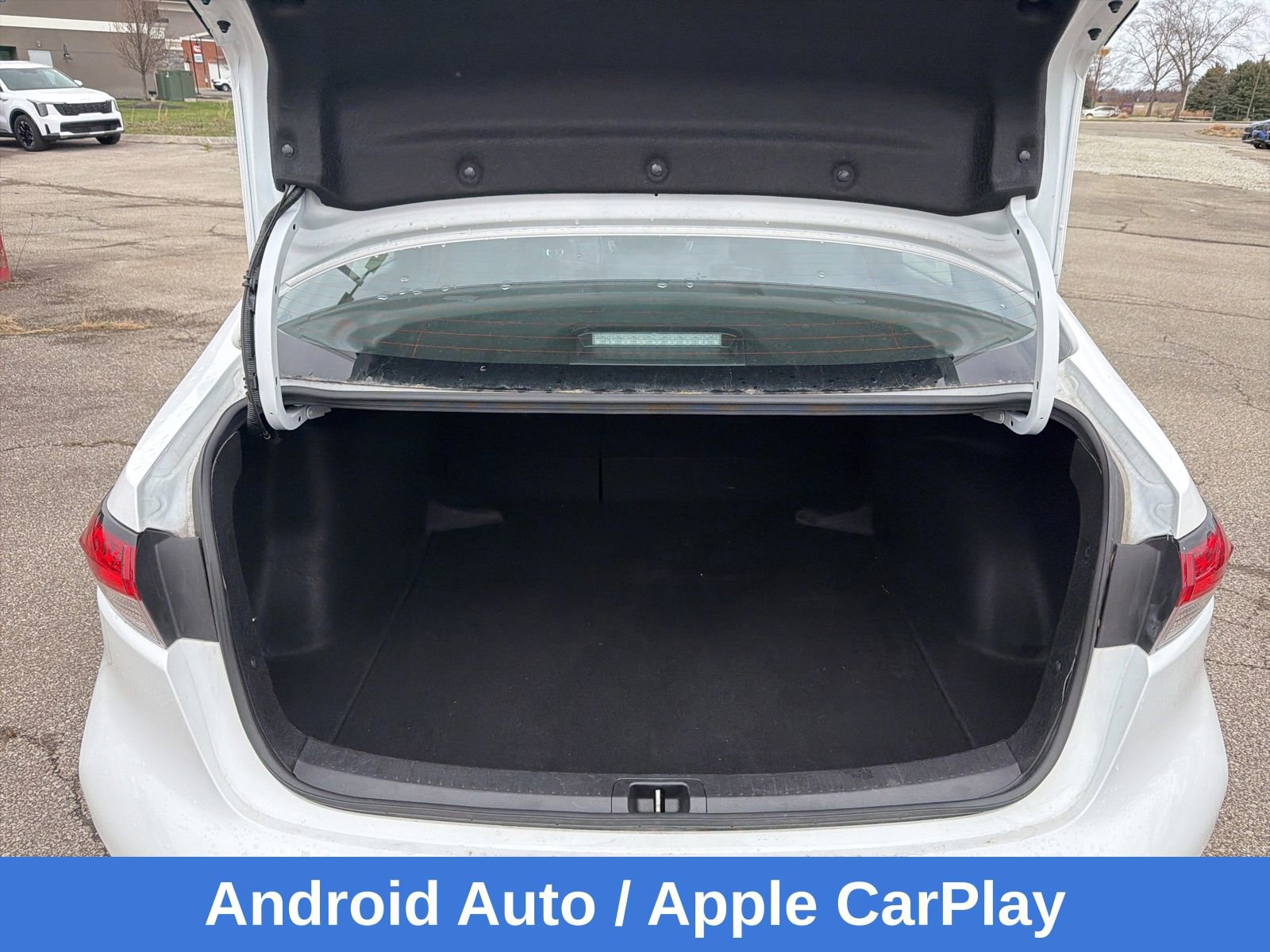 Used 2025 Toyota Corolla LE image 17