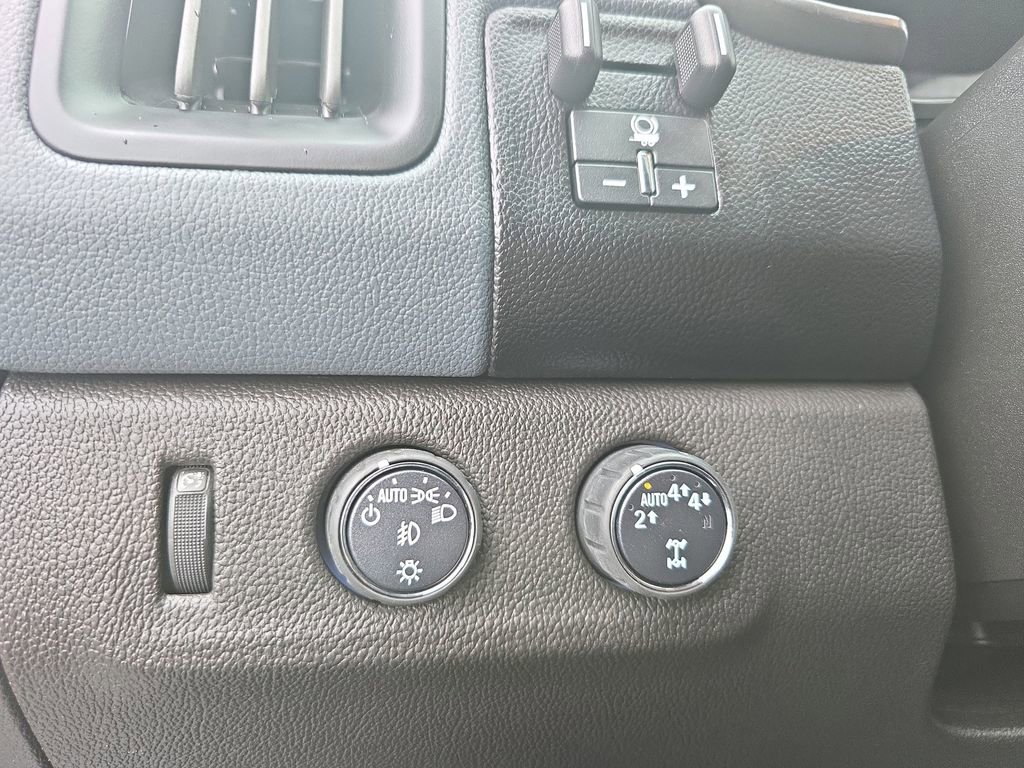 Used 2022 Chevrolet Colorado Z71 w/ Safety Package image 28
