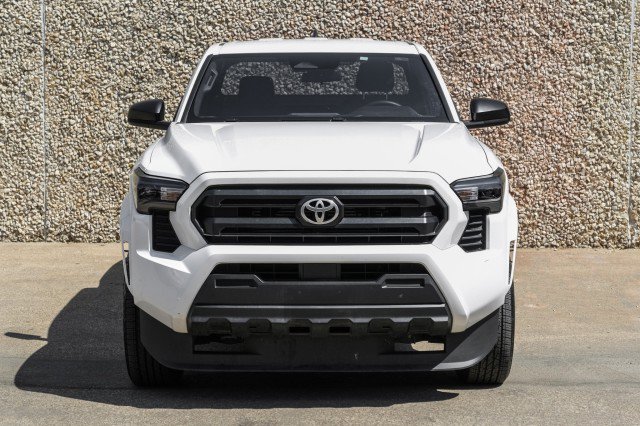 Used 2025 Toyota Tacoma SR RWD image 4