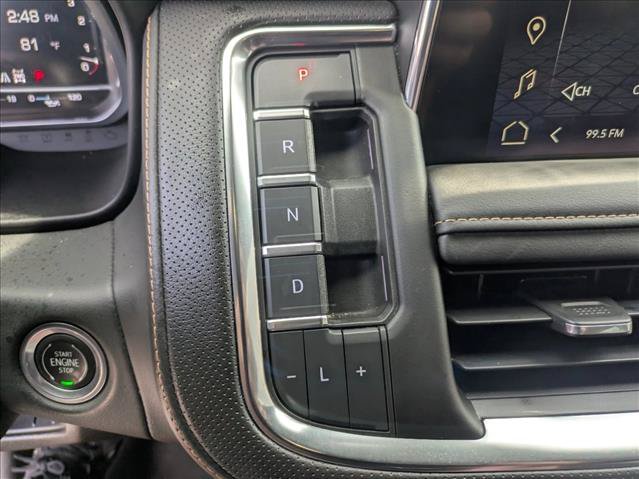 Used 2022 GMC Yukon XL AT4 w/ Technology Package AWD/4WD image 11