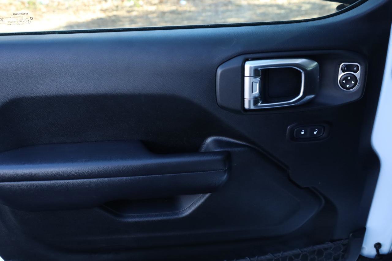 Used 2018 Jeep Wrangler Unlimited Sport S image 39