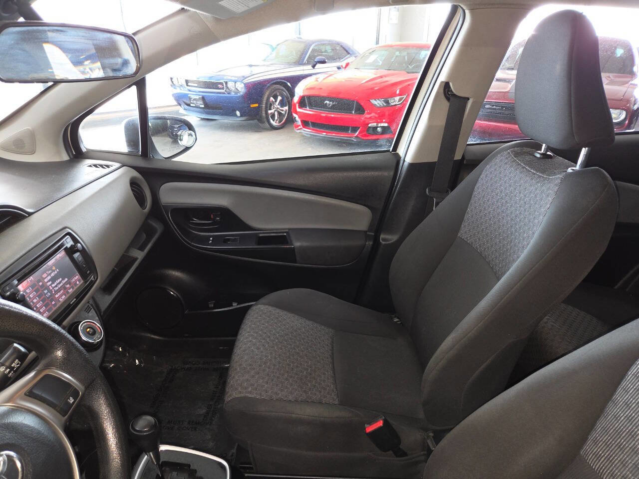 Used 2017 Toyota Yaris L FWD image 16