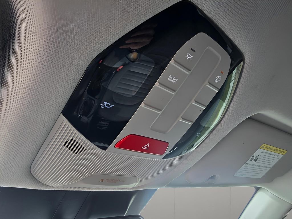 Used 2025 Kia K4 EX image 20