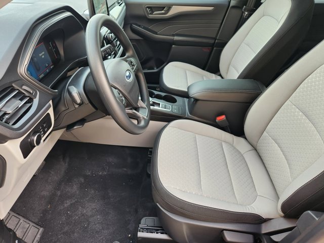 New 2026 Ford Escape Active image 9