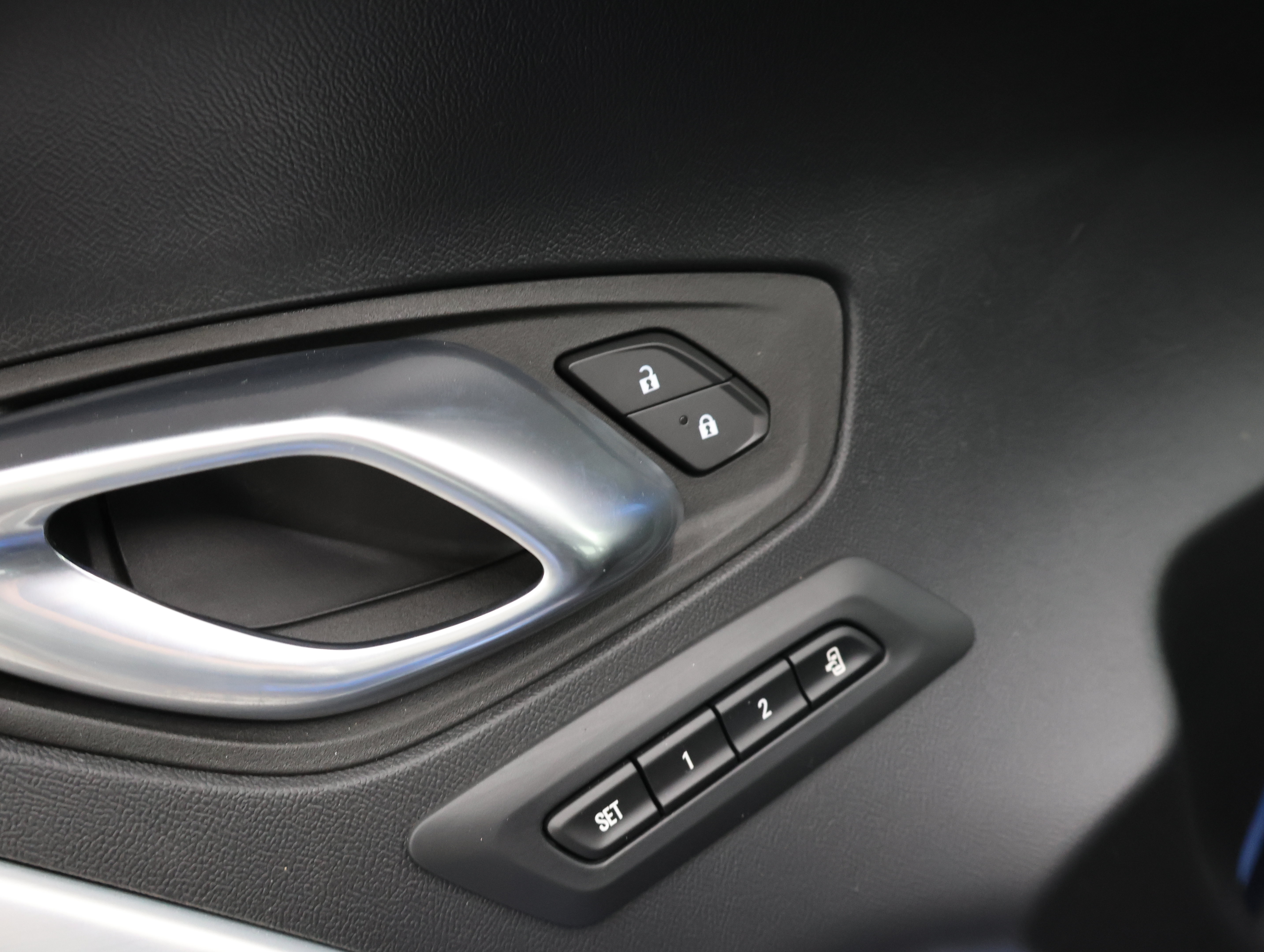 Used 2024 Chevrolet Camaro ZL1 RWD image 32