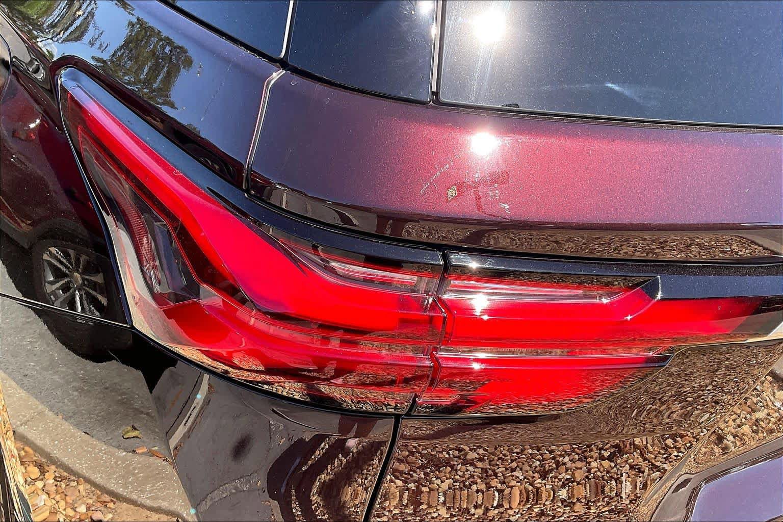 Certified 2023 Chevrolet Traverse Premier FWD image 29