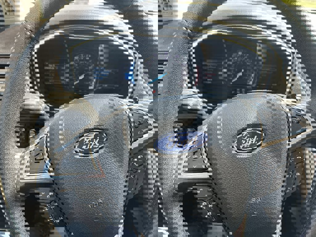 Used 2018 Ford Fusion Titanium image 14