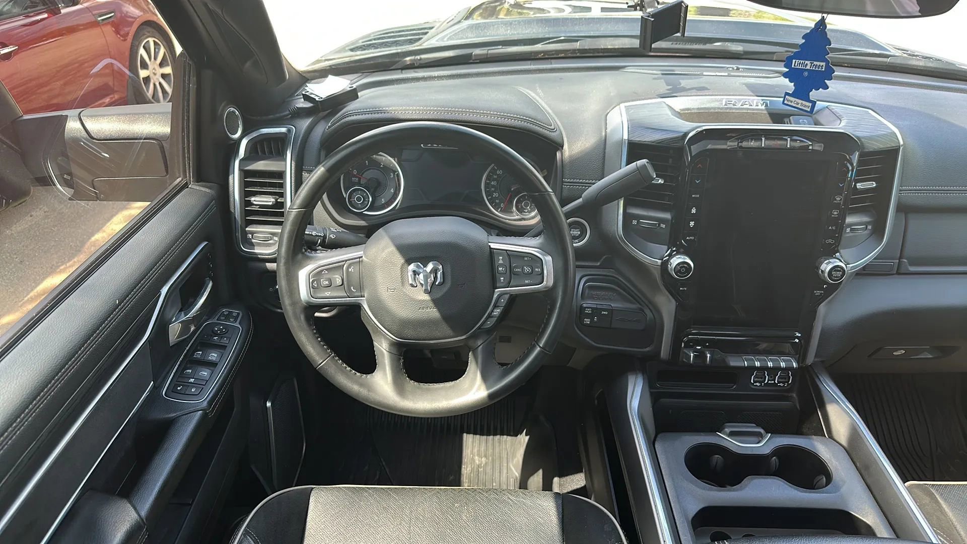 Used 2024 RAM 3500 Laramie w/ Night Edition AWD/4WD image 29