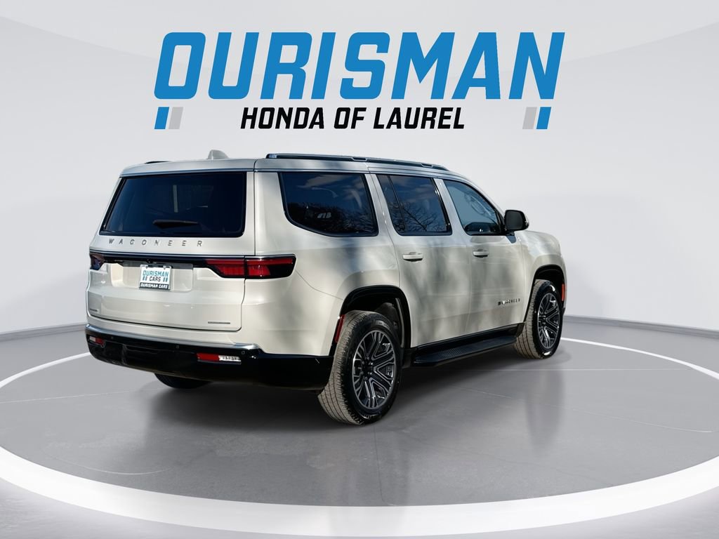 Used 2022 Jeep Wagoneer Series III w/ Flexible Seating Group image 8