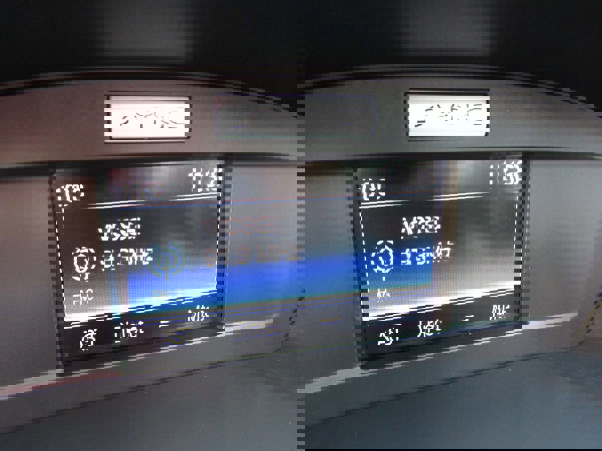 Used 2016 Ford C-MAX SE image 14