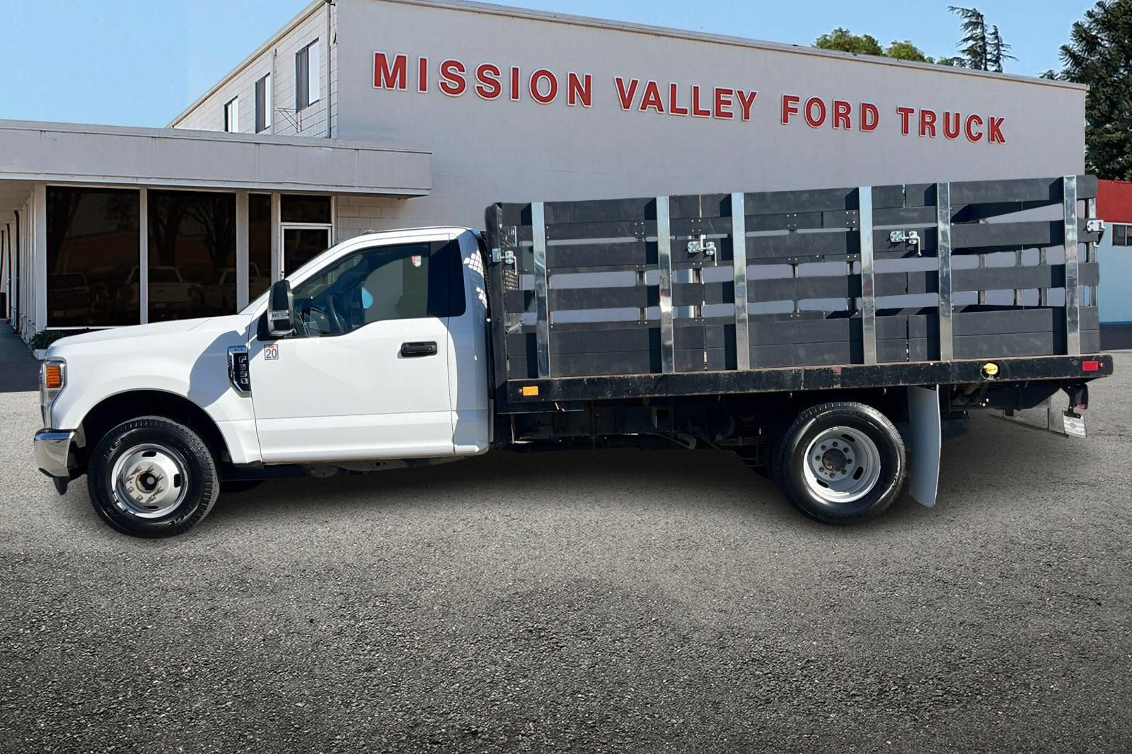 Used 2021 Ford F350 XLT RWD image 7