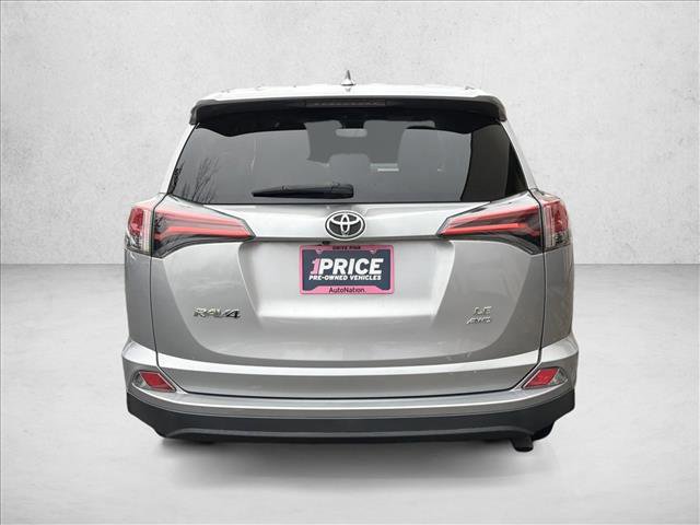 Used 2017 Toyota RAV4 LE image 6