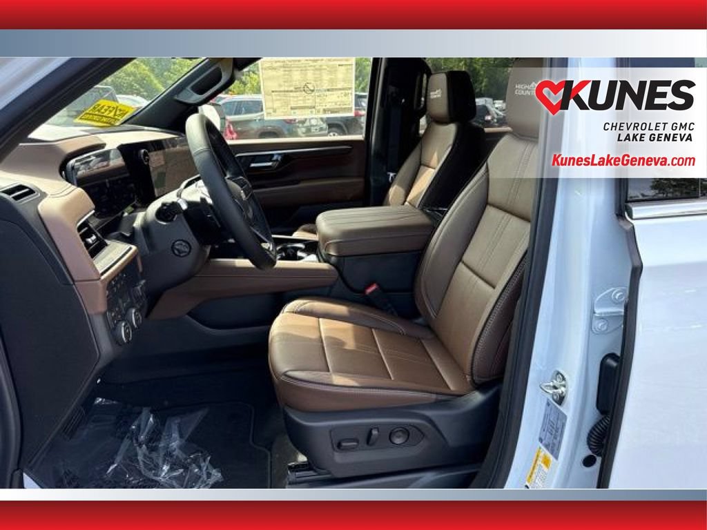 New 2026 Chevrolet Suburban High Country w/ Sun And Tow Package AWD/4WD image 14