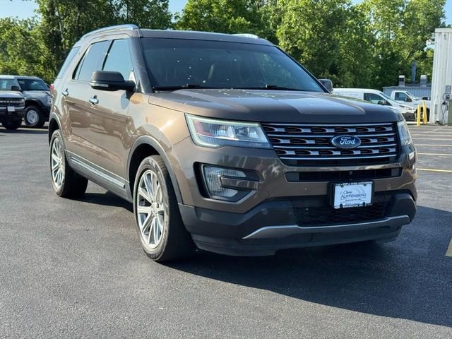 Used 2016 Ford Explorer Limited AWD/4WD image 2