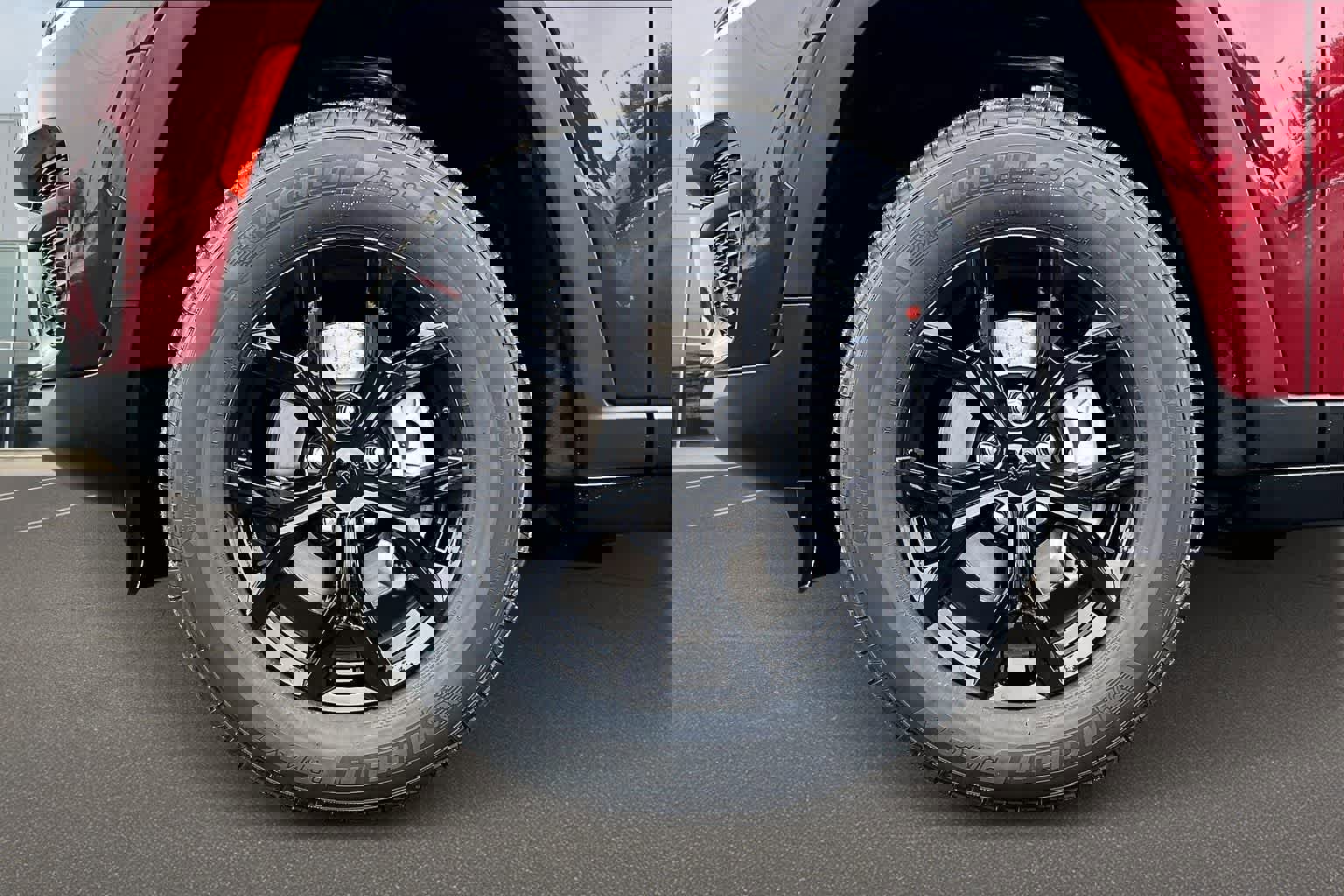 New 2025 Jeep Grand Cherokee Altitude image 8