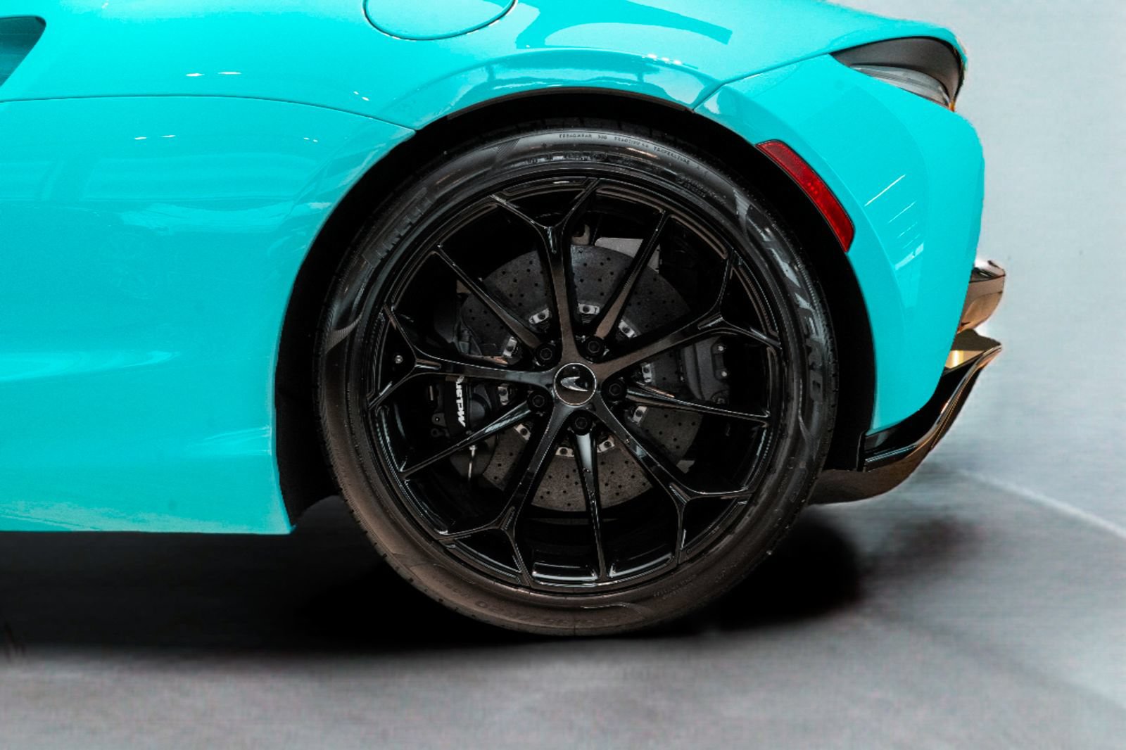 New 2026 McLaren Artura Spider RWD image 16