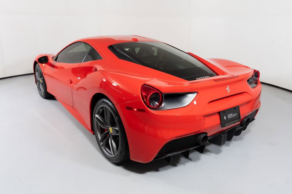 Used 2017 Ferrari 488 GTB RWD image 15