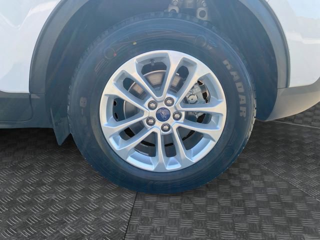 Used 2021 Ford Escape SE image 32