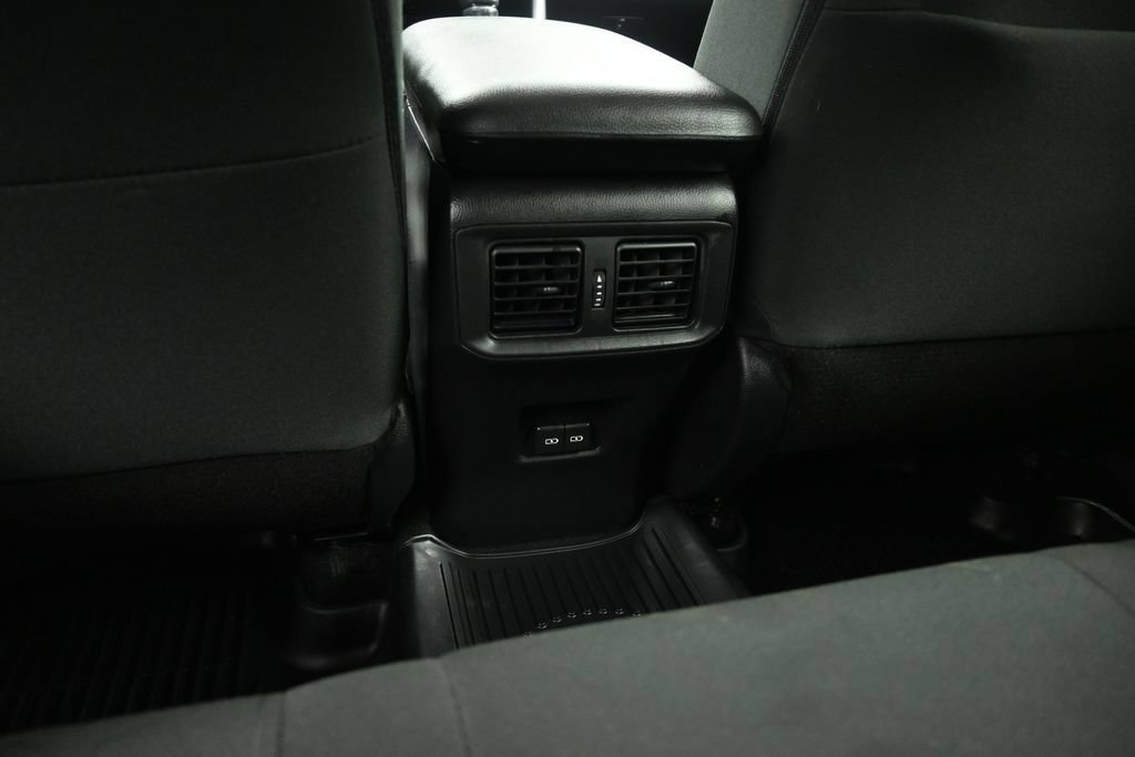 Used 2024 Toyota RAV4 XLE w/ Convenience Package FWD image 18