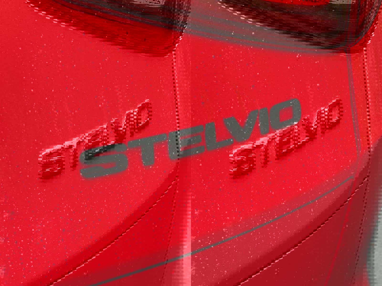 Used 2020 Alfa Romeo Stelvio w/ Nero Edizione image 7