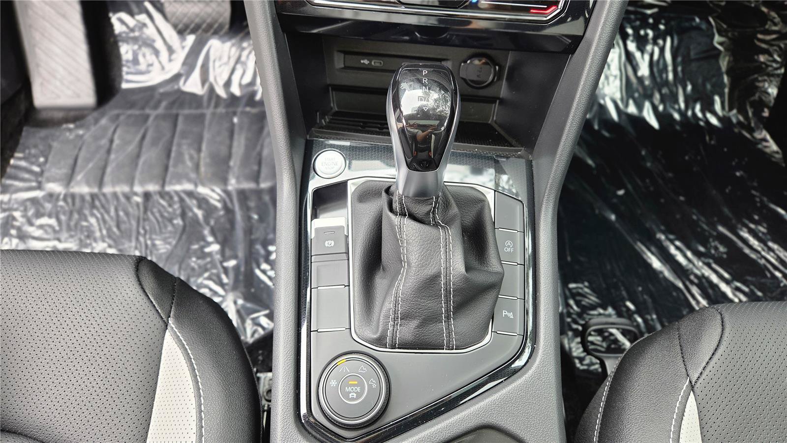 New 2026 Volkswagen Taos SEL AWD/4WD image 21