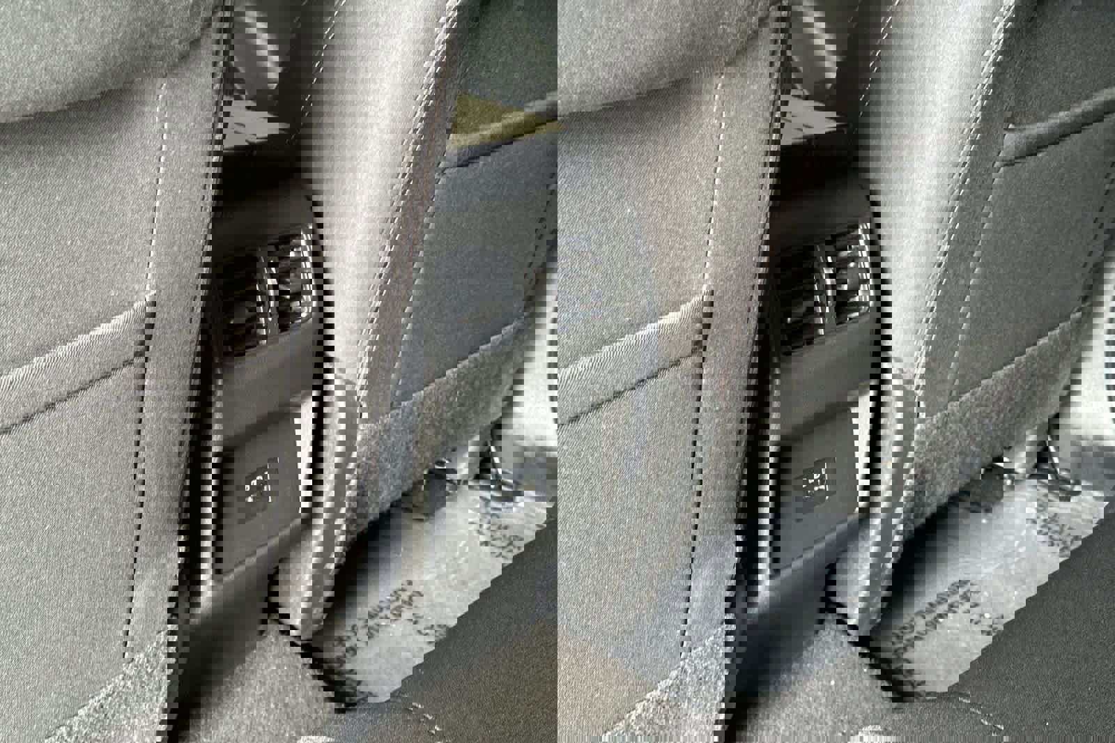 Used 2022 Nissan Rogue SV image 14