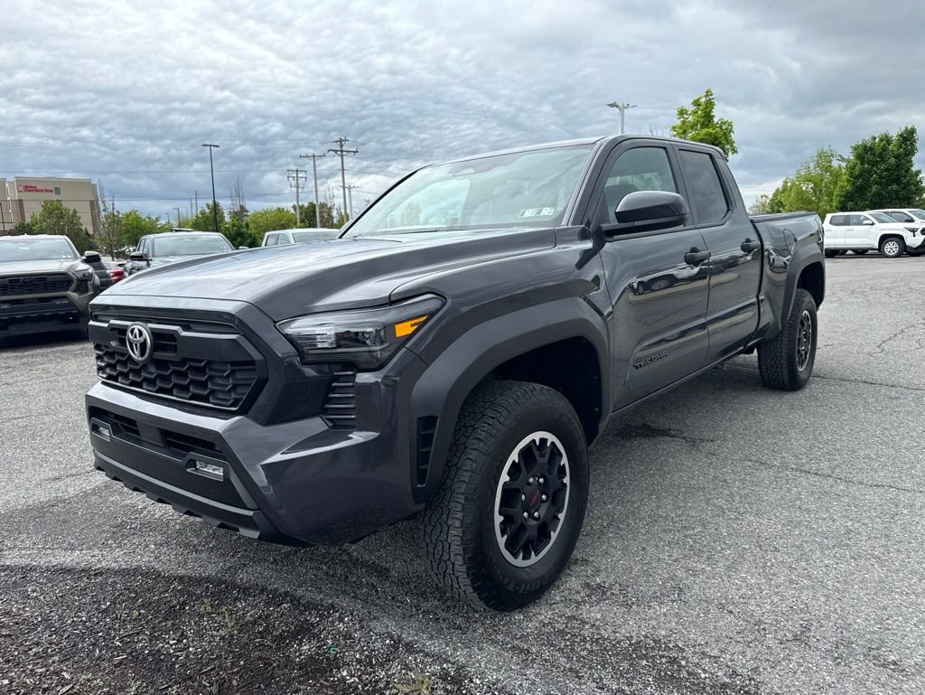 Certified 2024 Toyota Tacoma TRD Off-Road AWD/4WD image 2