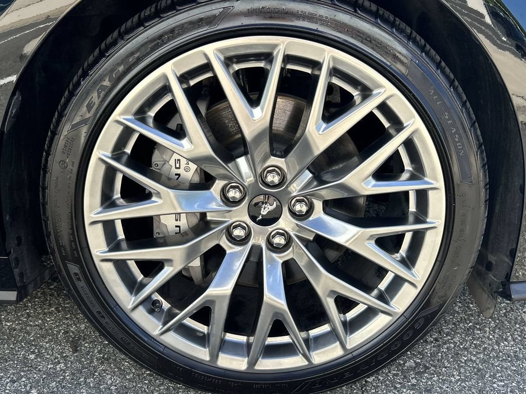 Used 2024 Ford Mustang GT Premium RWD image 13