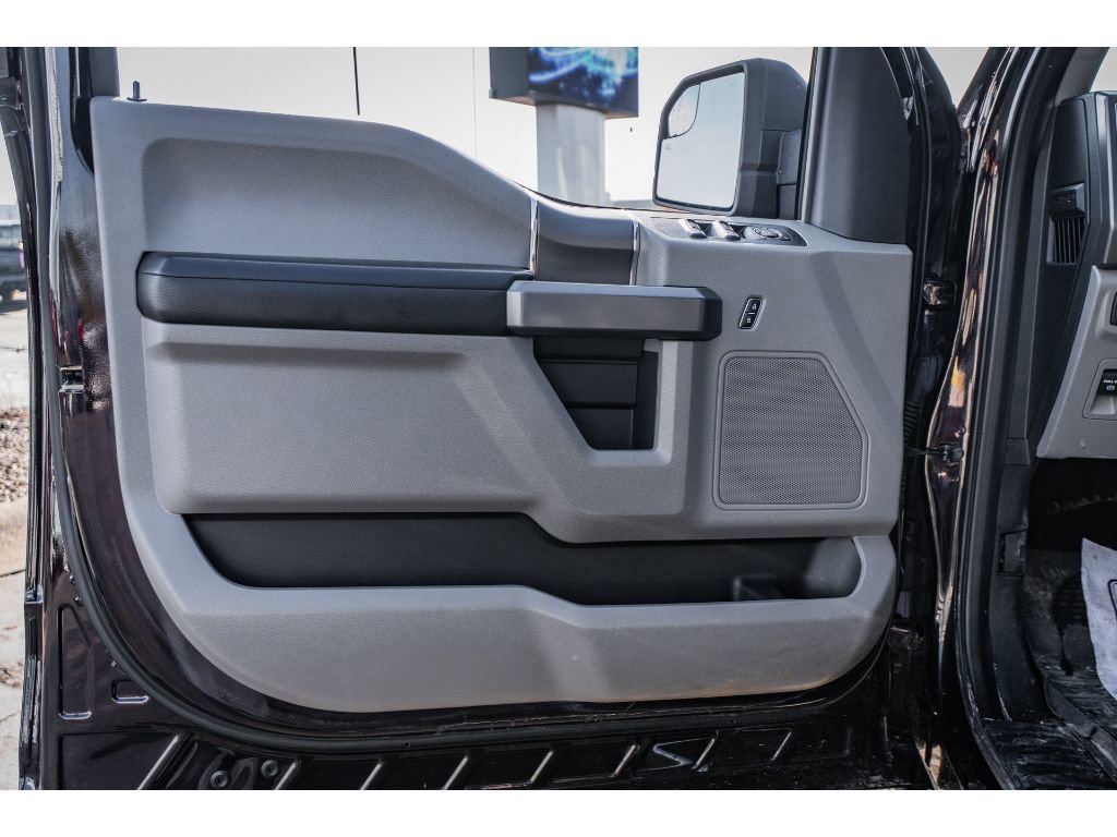 Used 2019 Ford F150 XLT w/ Equipment Group 302A Luxury image 6