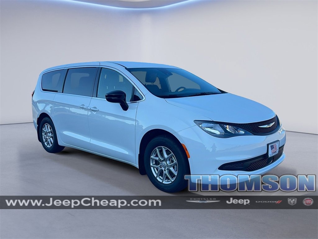 New 2025 Chrysler Voyager LX