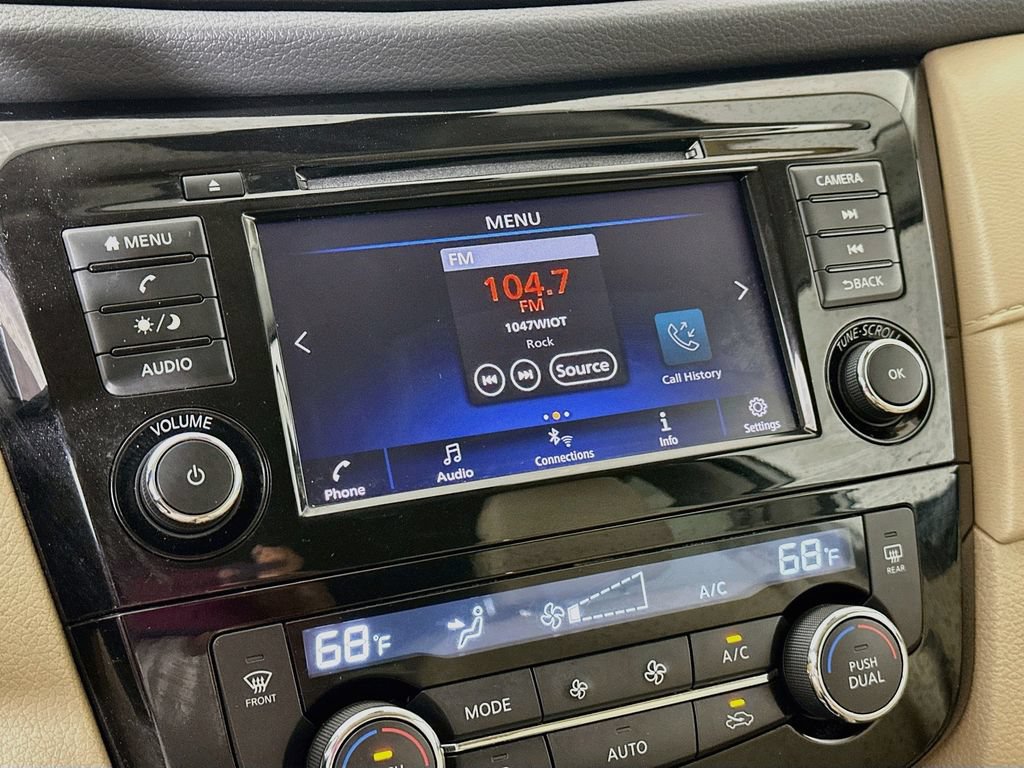 Used 2020 Nissan Rogue SV AWD/4WD image 21