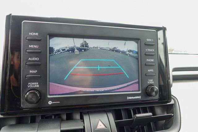 Used 2022 Toyota RAV4 XLE image 18