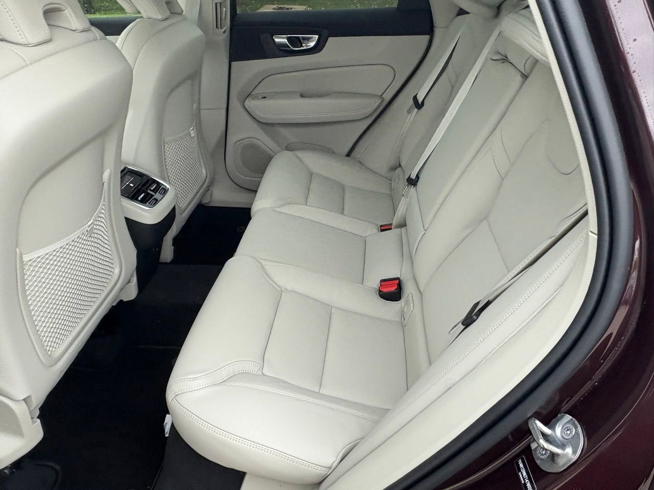 New 2026 Volvo XC60 B5 Ultra w/ Protection Package Premier AWD/4WD image 22
