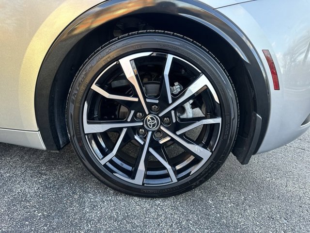 Used 2024 Toyota Prius Prime Premium image 29