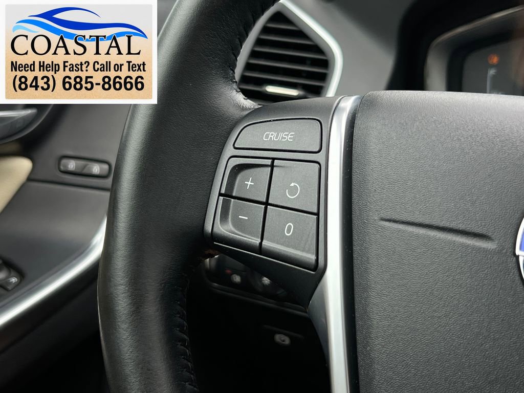Used 2016 Volvo XC60 T6 w/ Proximity Package AWD/4WD image 31