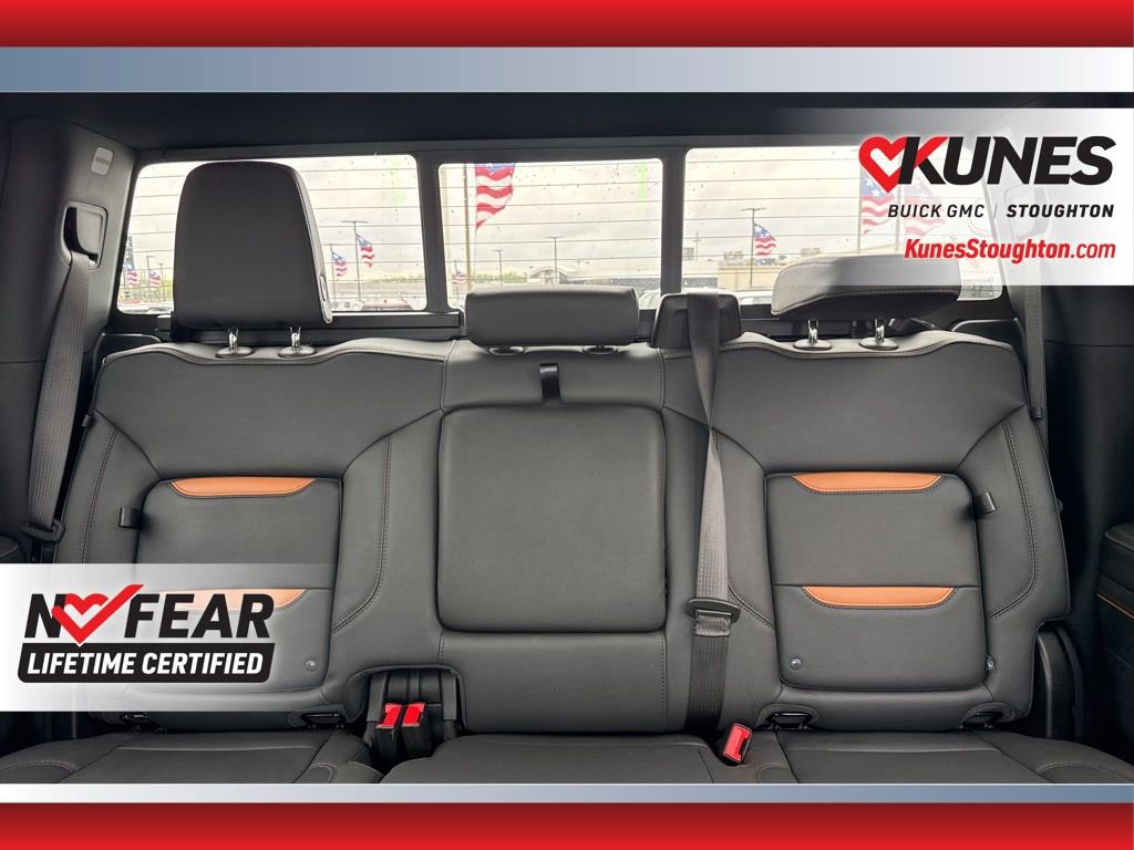 Used 2025 GMC Sierra 2500 AT4 AWD/4WD image 37