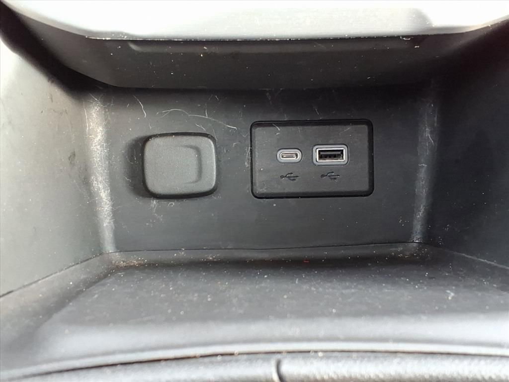 Used 2023 GMC Acadia SLE w/ Driver Convenience Package image 19